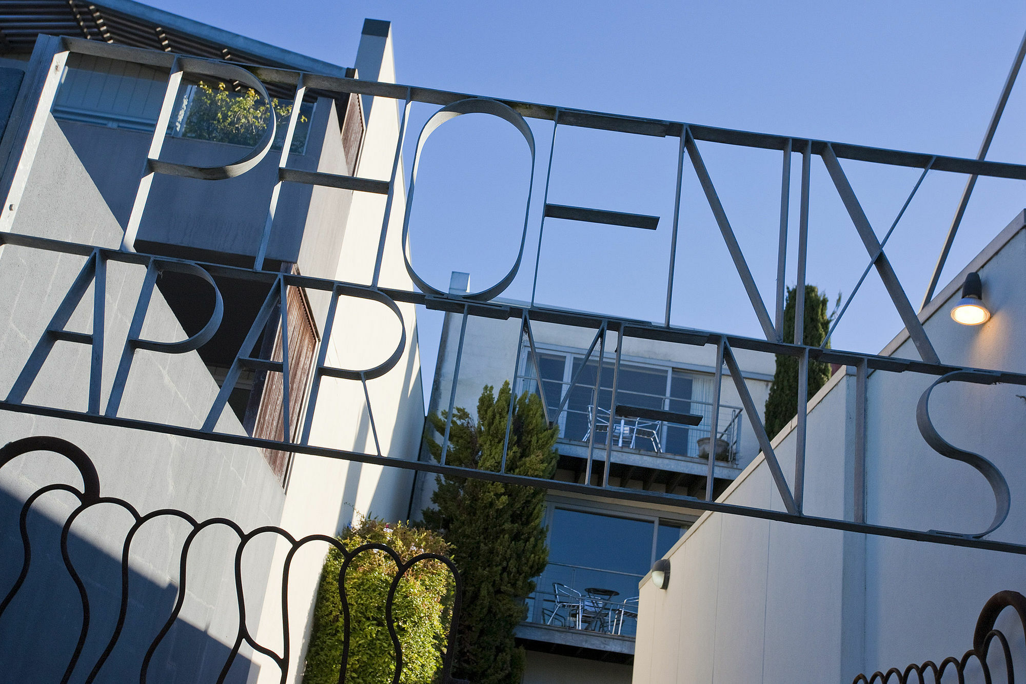 Phoenix Apartments ローン エクステリア 写真